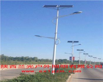 8米雙臂太陽(yáng)能路燈-內(nèi)蒙古烏海路燈照明工程 8米雙臂太陽(yáng)能路燈-內(nèi)蒙古烏海路燈照明工程